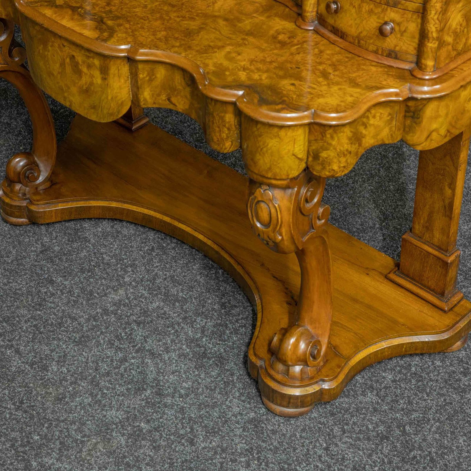 Mid Victorian Burr Walnut Dressing Table photo 2950.0