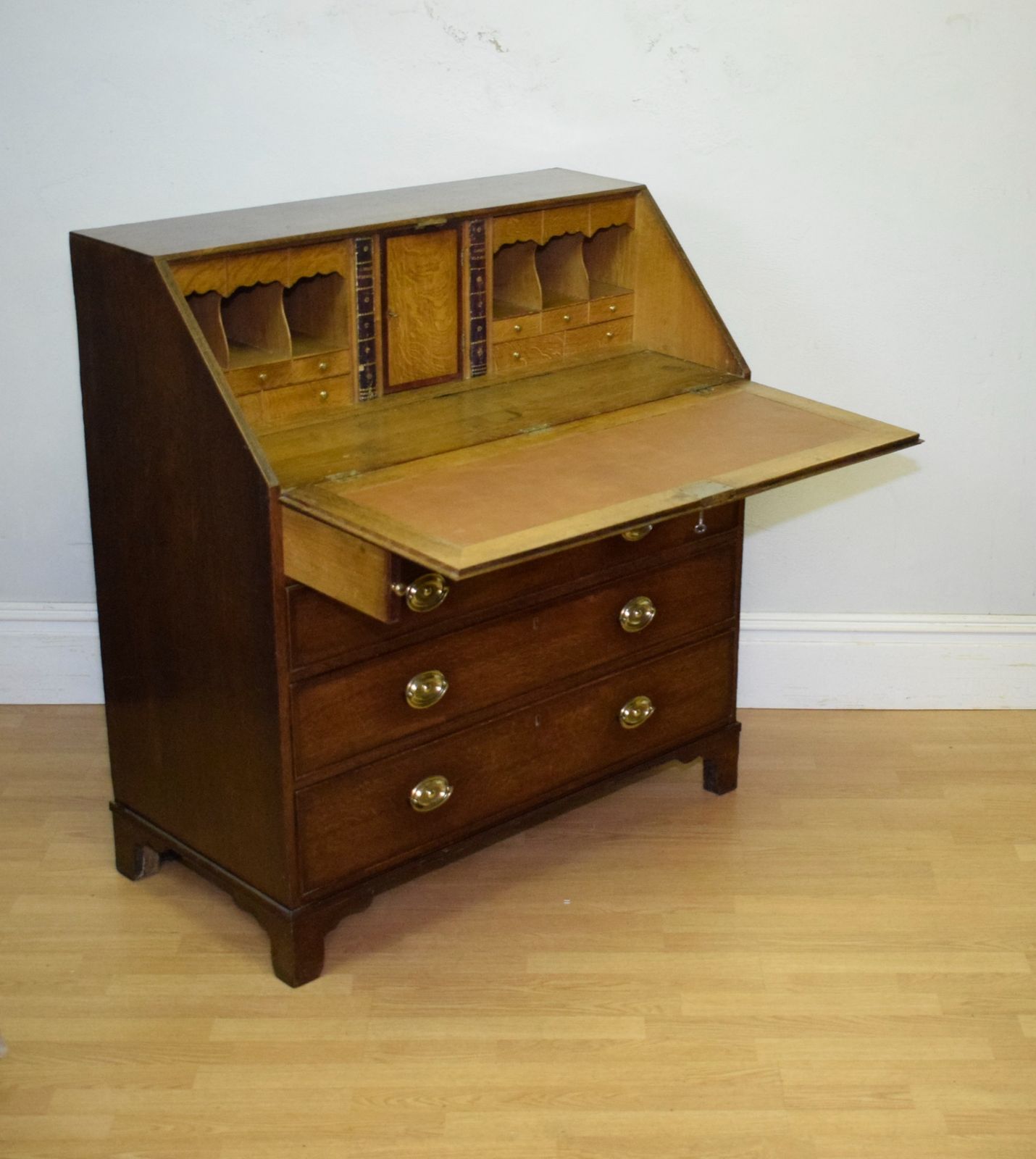 photo vintage Georgian Period Oak Bureau, 1700s