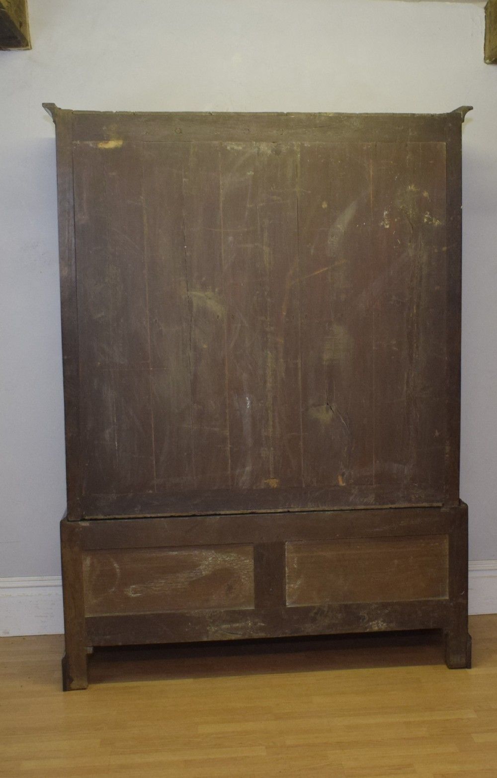 2450.0 Georgian Period Livery Oak Cupboard  Press photo