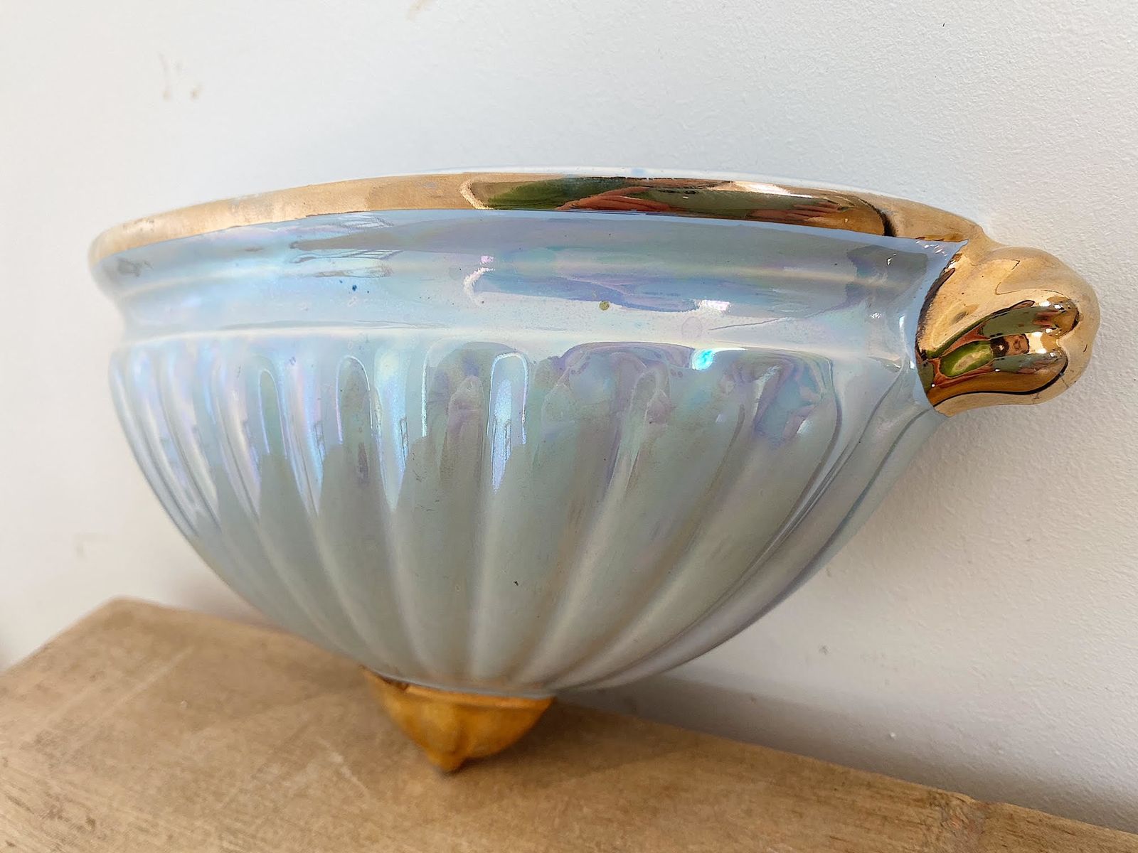 Art Deco, Blue Lustre, Wall Pocket Made By Sadler photo Art