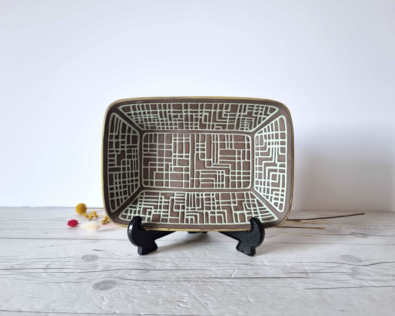 Hjordis Oldfors For Upsala Ekeby, 1958 61 City Series, Modernist Bauhaus Geometric Décor Dish