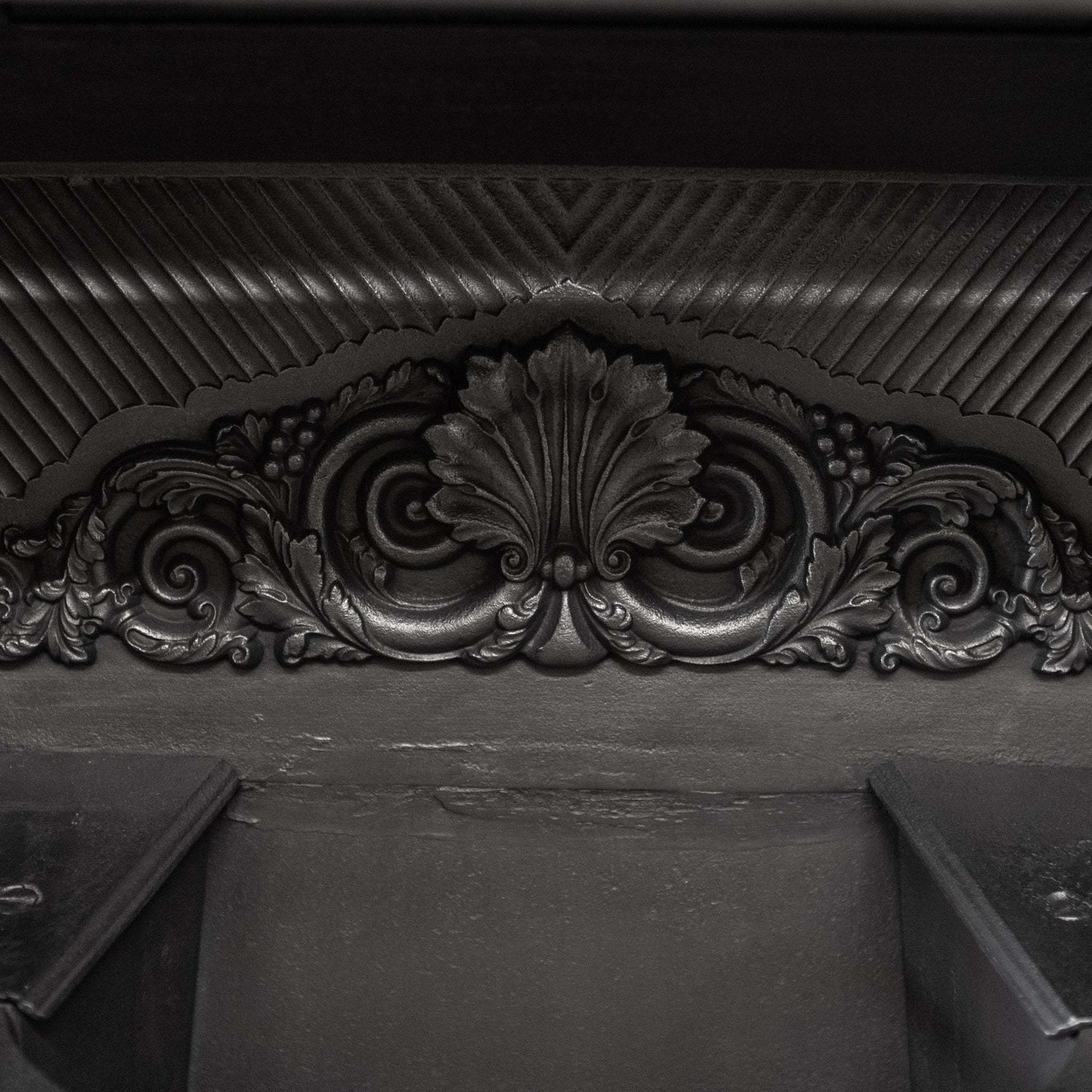 Antique Ornate Georgian Style Cast Iron Fireplace Insert photo vinterior