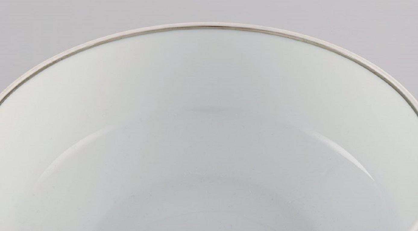 Tapio Wirkkala For Rosenthal, Rare Modulation Bowl In Fluted Porcelain photo for sale