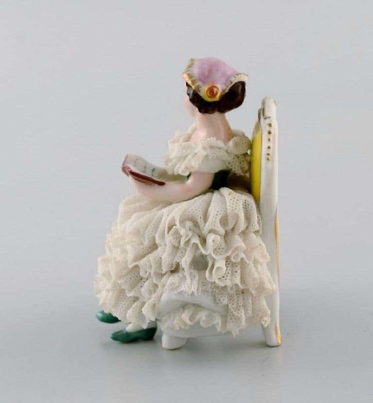 Volkstedt Rudolstadt, Germany, Porcelain Figure, Reading Woman In A Skirt photo vinterior