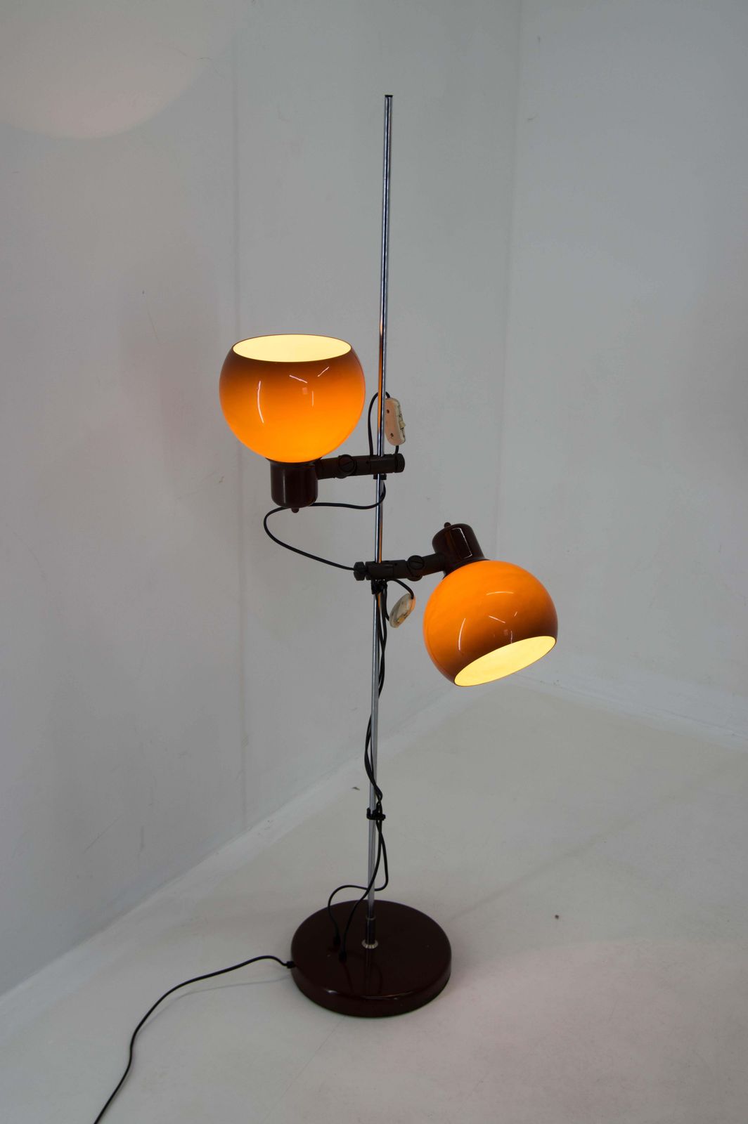 Set Of Floor Lamp And Chandelier, Hungary, 1960s photo vintage