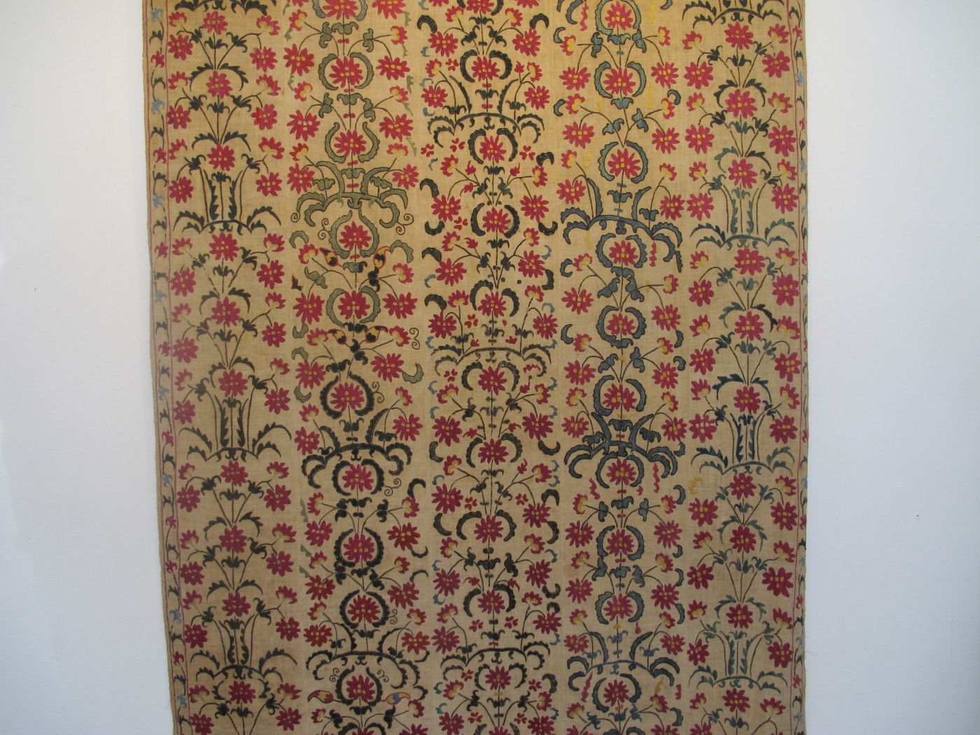 Silk Embroidered Suzani, Circa 1870, 2.70m X 1.60m (8'11" X 5'3") photo for sale