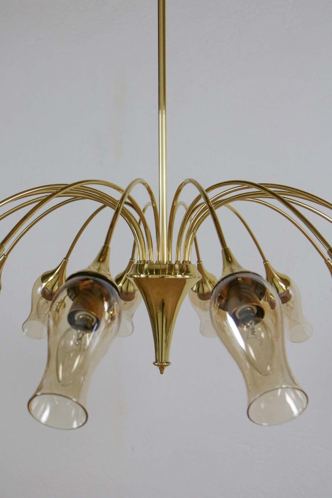 Italian Mid Century Modern Big Spider Murano Glass Chandelier, Gold Color, 1950s photo vinterior