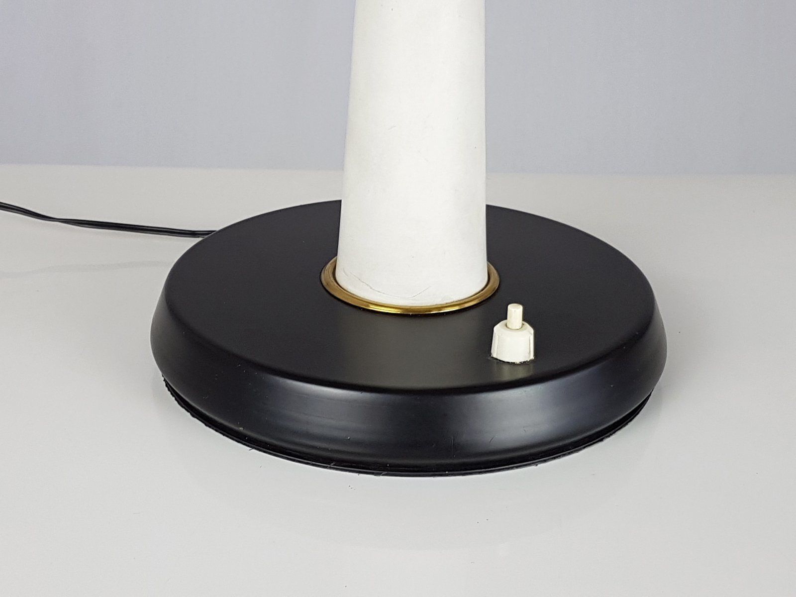 Mid Century Italian Black & White Table Lamp In Metal & Brass photo furniture