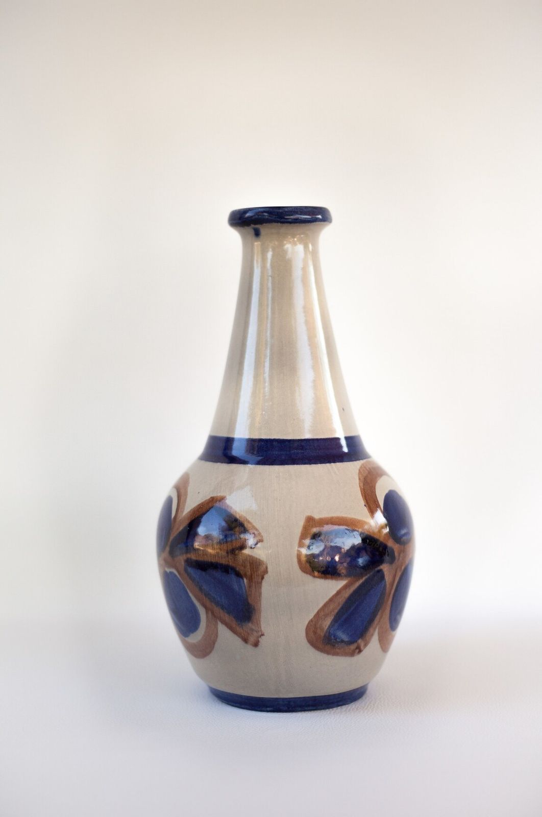 Vase Bay West Germany 67 30, Ceramic Jug, Flower Pot, Vase Patterns Flowers photo vinterior
