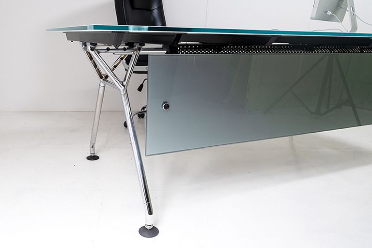 Italian Glass Top On Chrome Executive ‘Nomos’ Desk By Norman Foster For Tecno 1980s photo vinterior