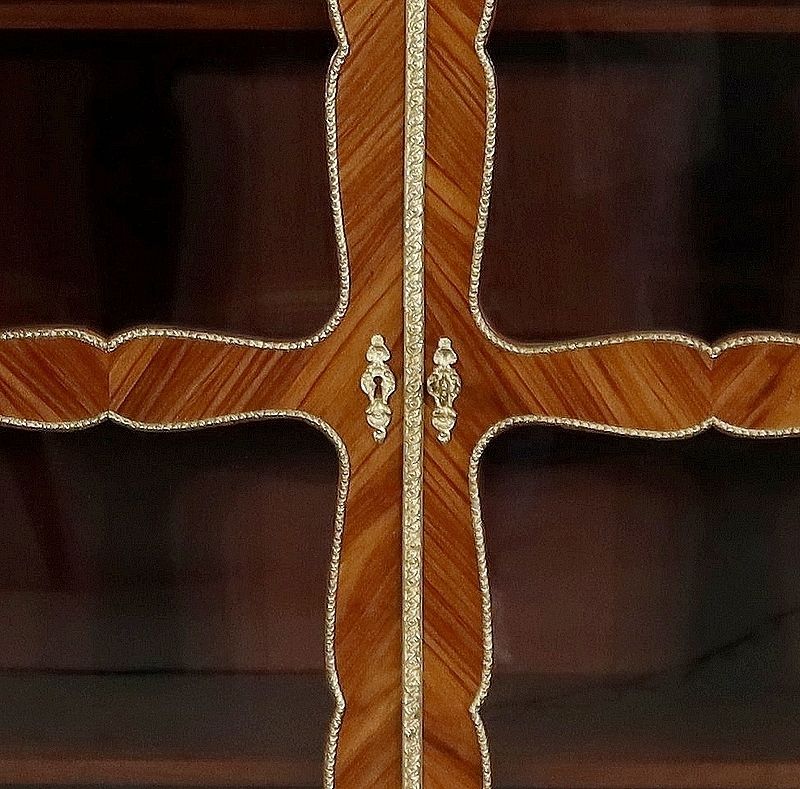 photo furniture Small Showcase In Precious Wood In The Style Of Louis XIV, Napoleon III Period, 1850