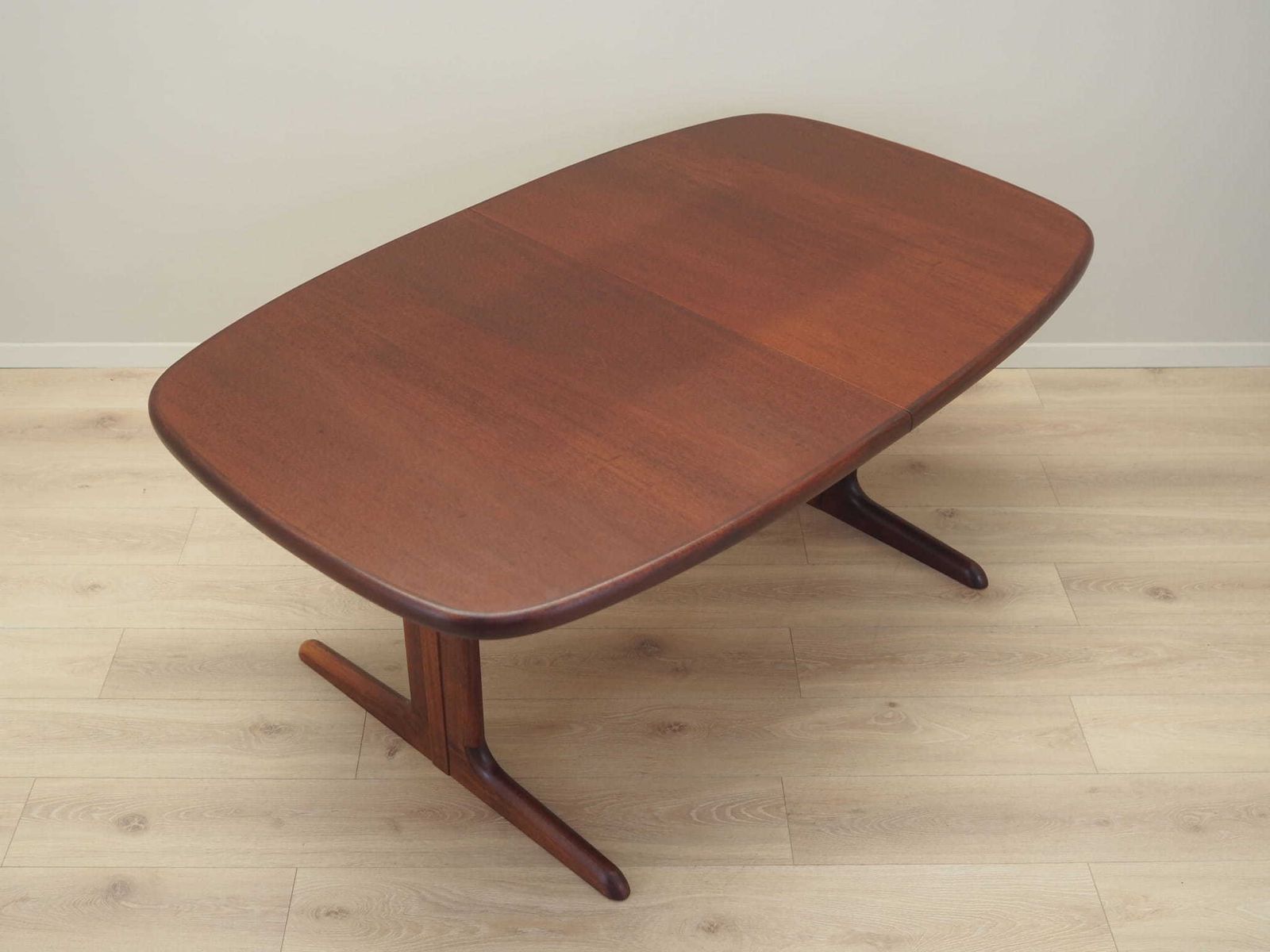 Mahogany Table, Danish Design, 90s, Manufacturer: Skovby photo 1139.0