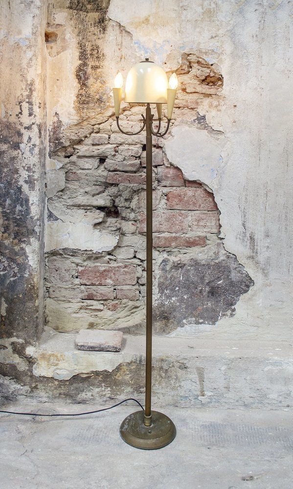Vloerlamp Van Messing En Gelakt Aluminium, Ca. Jaren 1950 photo furniture