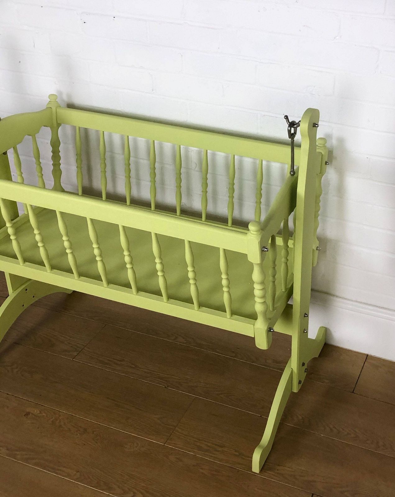 Full Size Swinging Crib In Citron Yellow For Dolls & Teddies photo 95.0