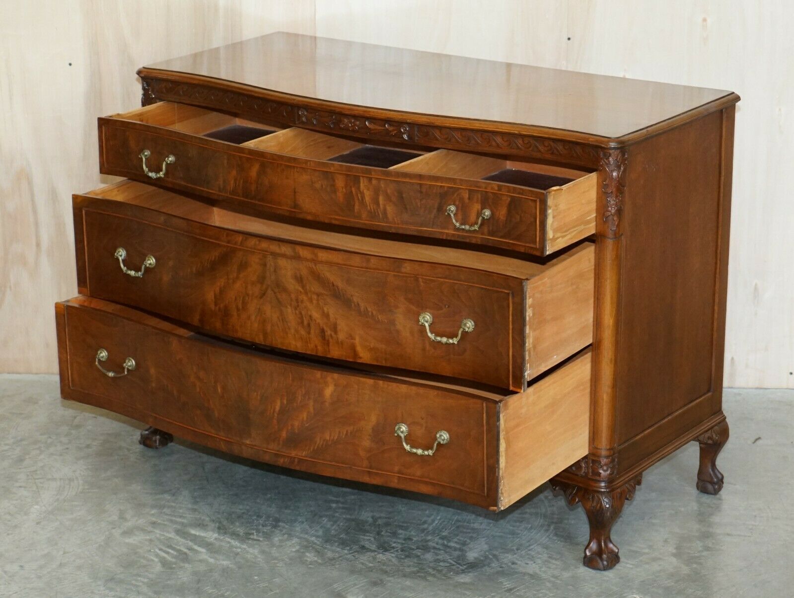 Furniture Antique Serpentine Fronted Claw & Ball Feet Flamed Mahogany Chest Of Drawers photo