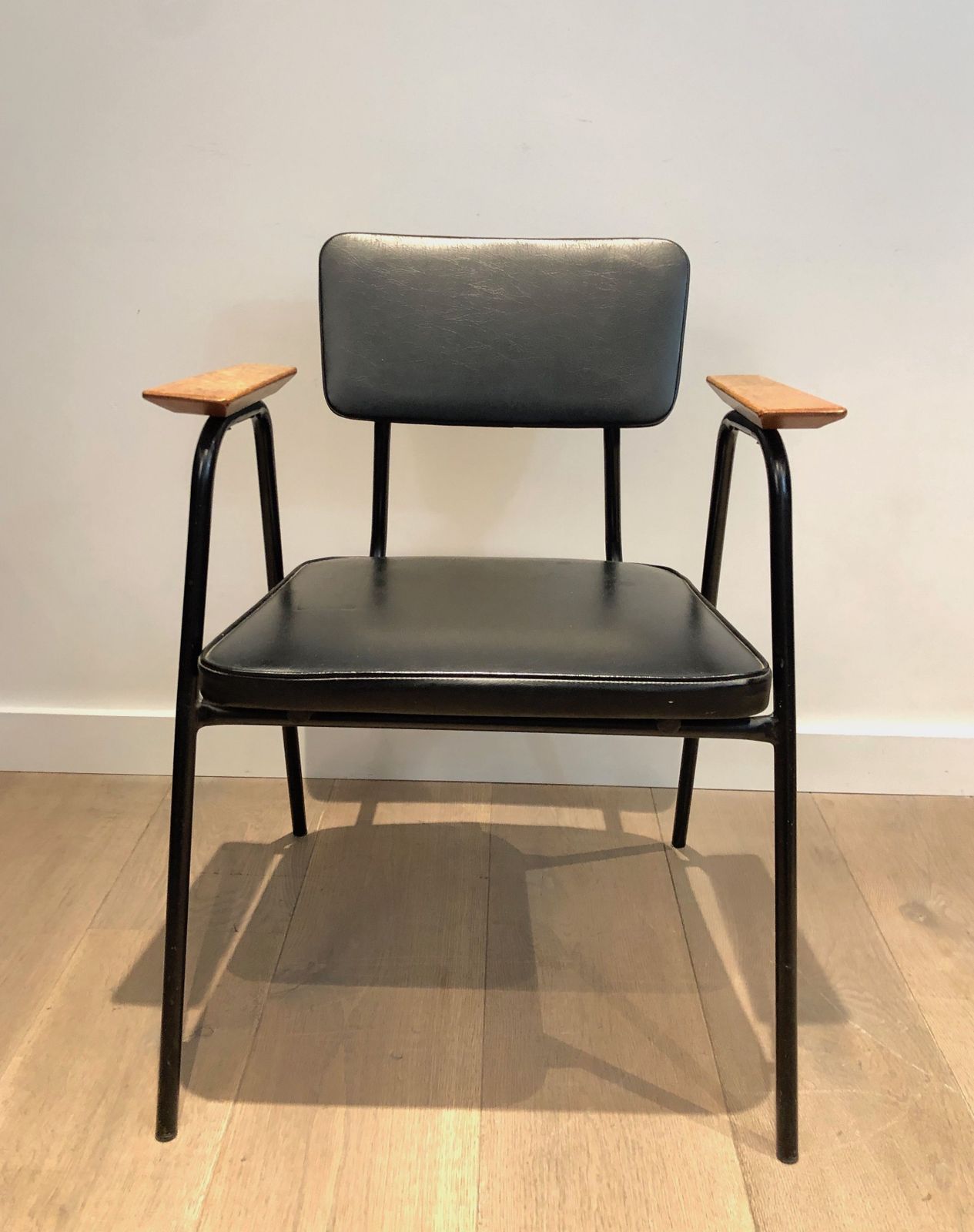 photo vinterior Pair Of Black Lacquered Armchairs By Willy Van De Meeren, Circa 1950
