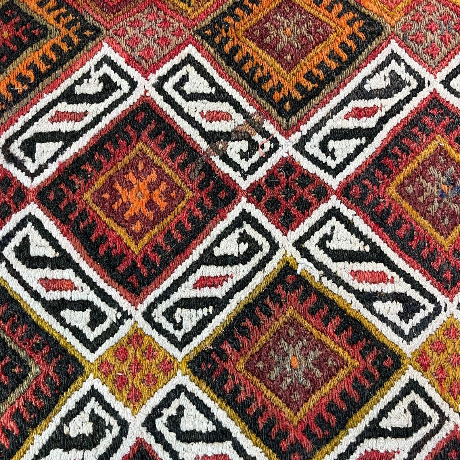 photo for sale Traditional Turkish Mini Kilim Rug , Vintage Anatolian Turkish Kilim Rug , 90 X 52 Cm