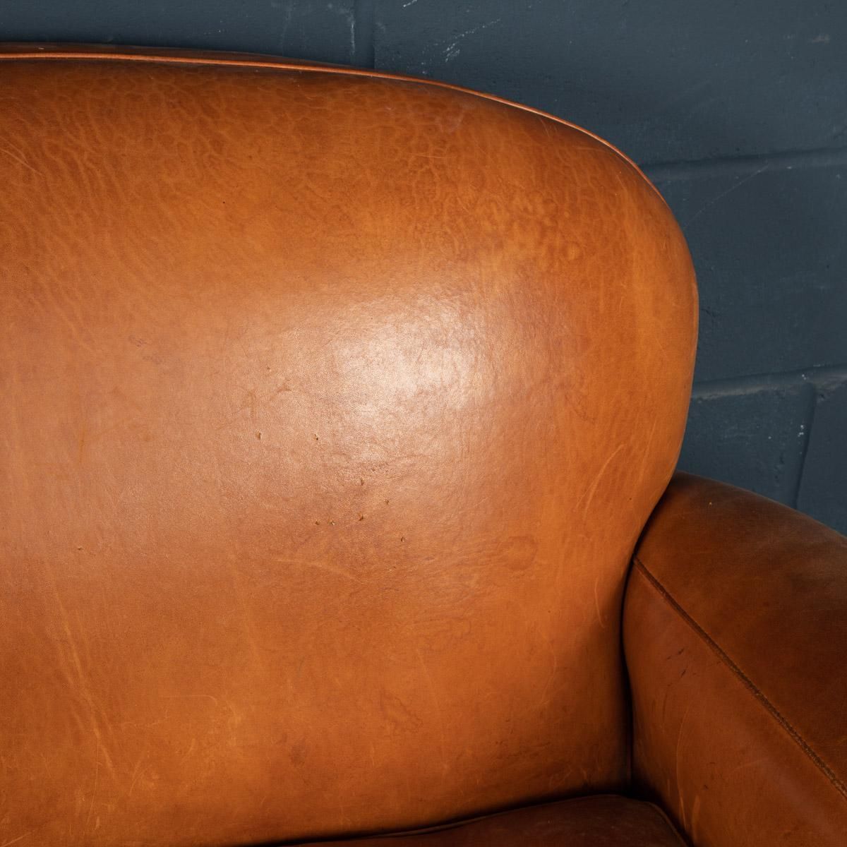 photo vinterior 20th Century France Two Seater Tan Sheepskin Leather Sofa