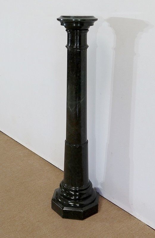 Column With Turntable In Green Sea Marble, 2nd Half Of The 19th Century