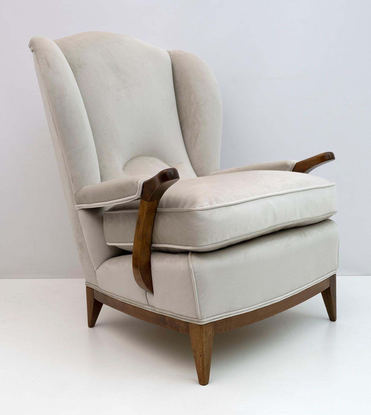 photo furniture Pair Of Paolo Buffa Mid Century Modern Italian Velvet Armchairs, 1950s