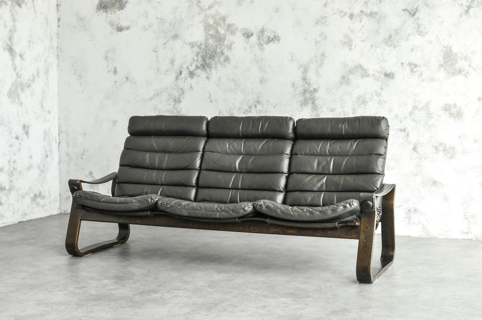Thams Triple Sofa, 1970s, Vintage photo furniture