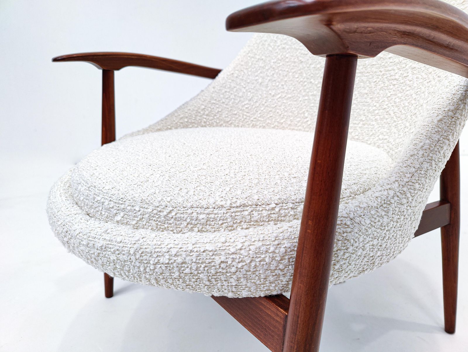 photo for sale Pair Of Mid Century Armchairs, Wood And White Boucle Fabric, Italy 1960s