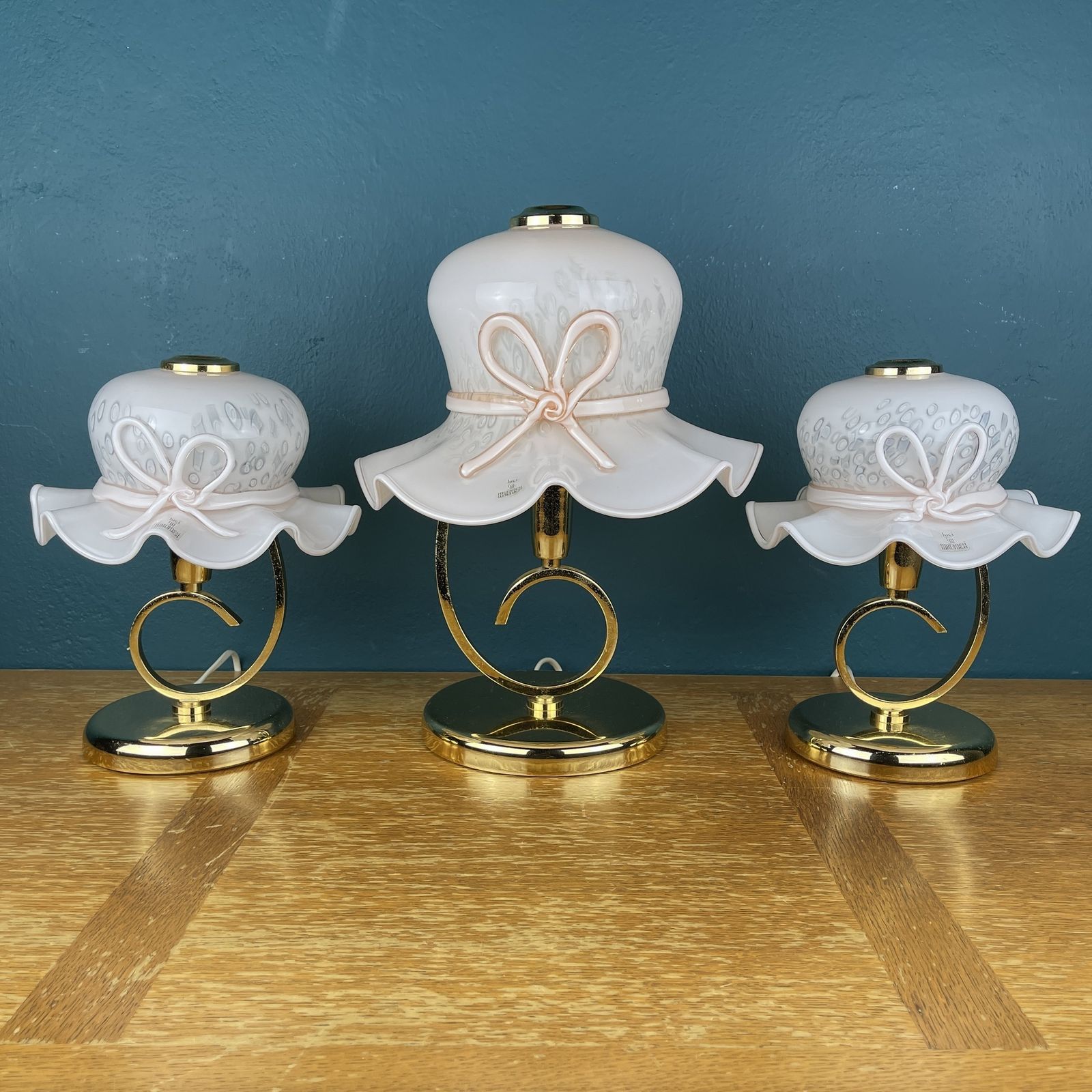 photo vinterior Pink Murano Table Lamp Italy 1980s Woman's Hat Murano Lamp