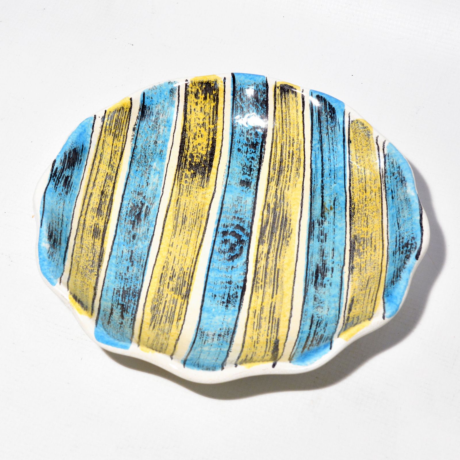 Ceramic Fruit Plate 1970, Strehla, Germany photo furniture