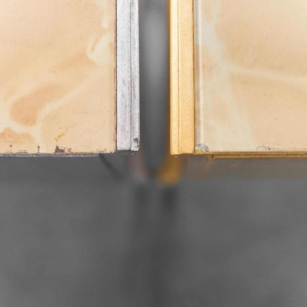 photo vinterior Pair Of 1950s Vintage Gold And Silver Wood Bedside Table