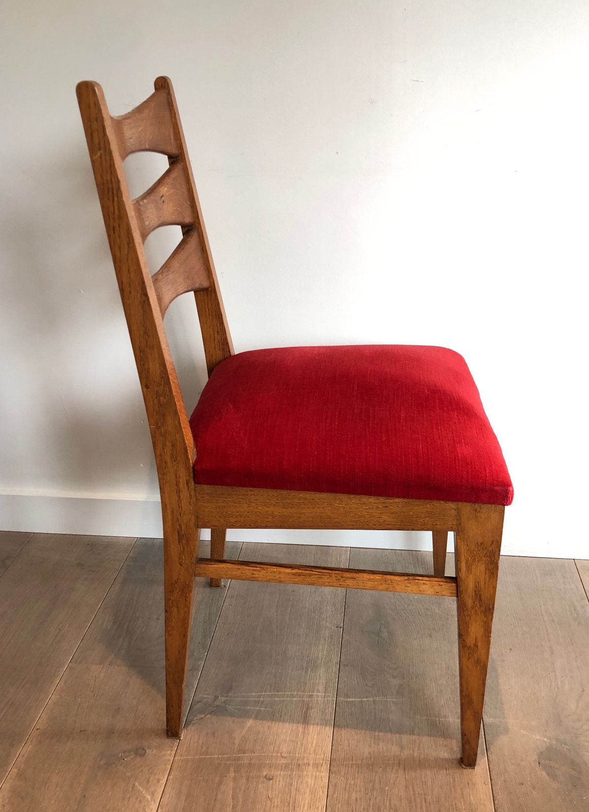 Suite Of 6 Oak Chairs And Red Velvet Seats photo Furniture