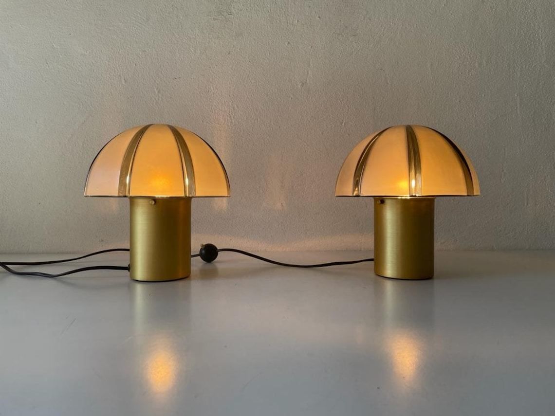 Mushroom Design 3 Dimensional Grey Glass Rare Pair Of Table Lamps By Peill Und Putzler 1960s Germany photo for sale