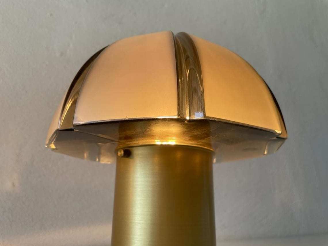 Mushroom Design 3 Dimensional Grey Glass Rare Pair Of Table Lamps By Peill Und Putzler 1960s Germany photo vinterior