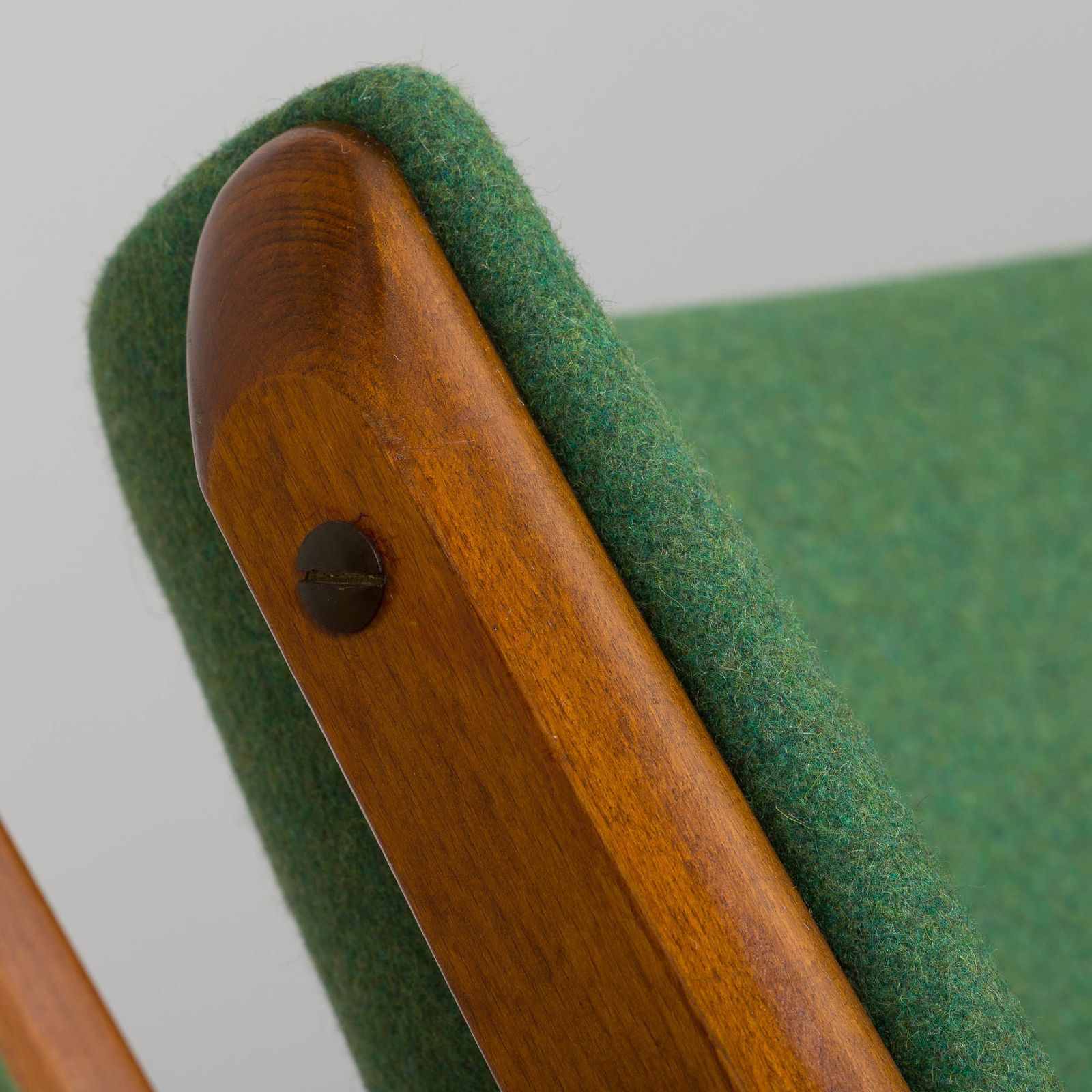photo vinterior Pair Of Dal Vera Model 3011 Armchairs In Green Wool Made By Colegoano Italia, 1950s