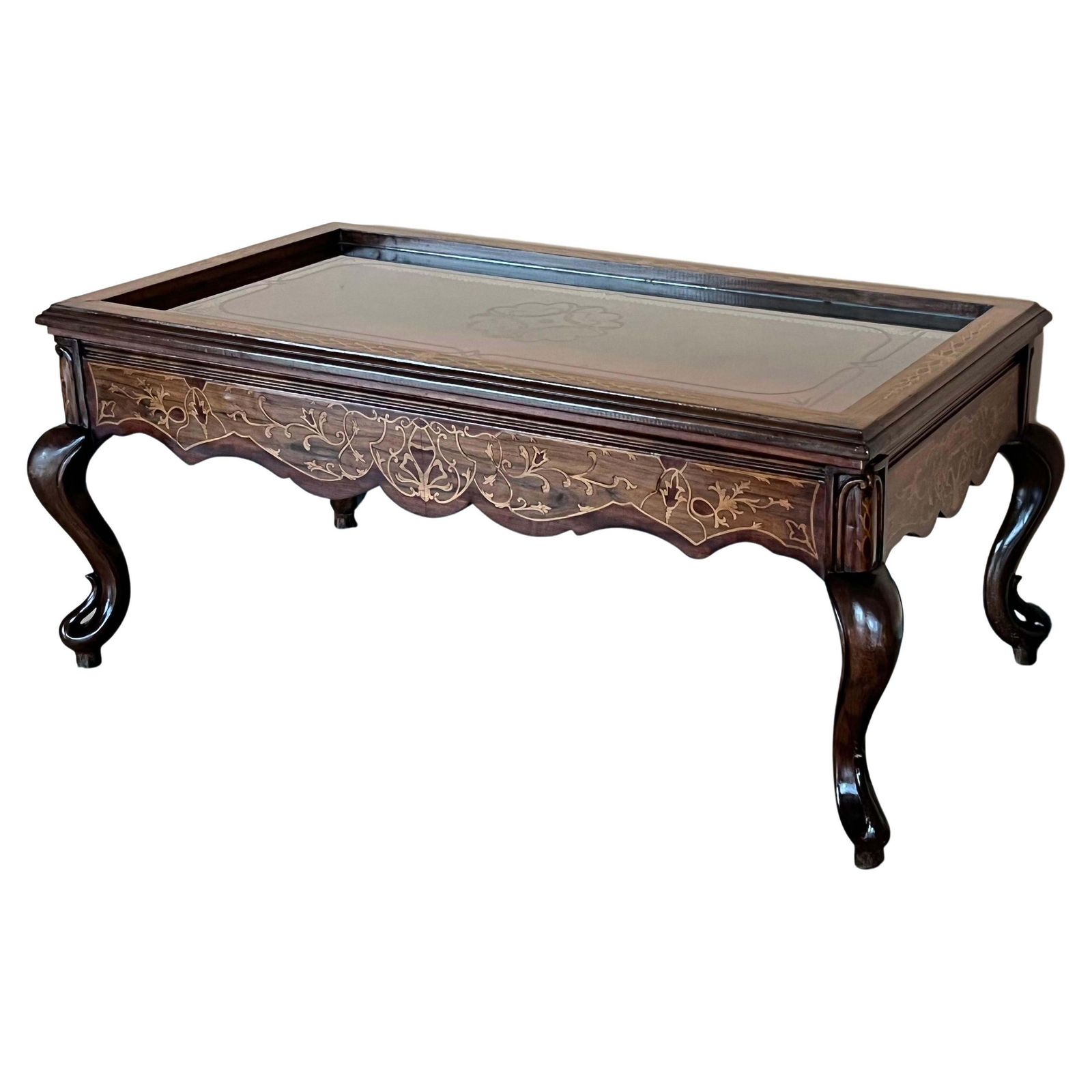 Table basse vitrine de style victorien, XXe siècle