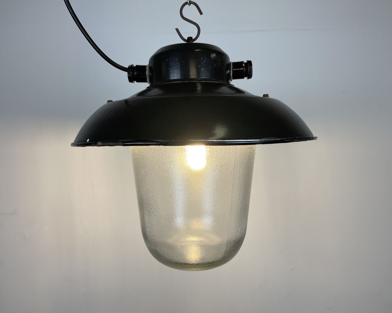 photo furniture Industrial Black Enamel Factory Hanging Lamp, 1960s