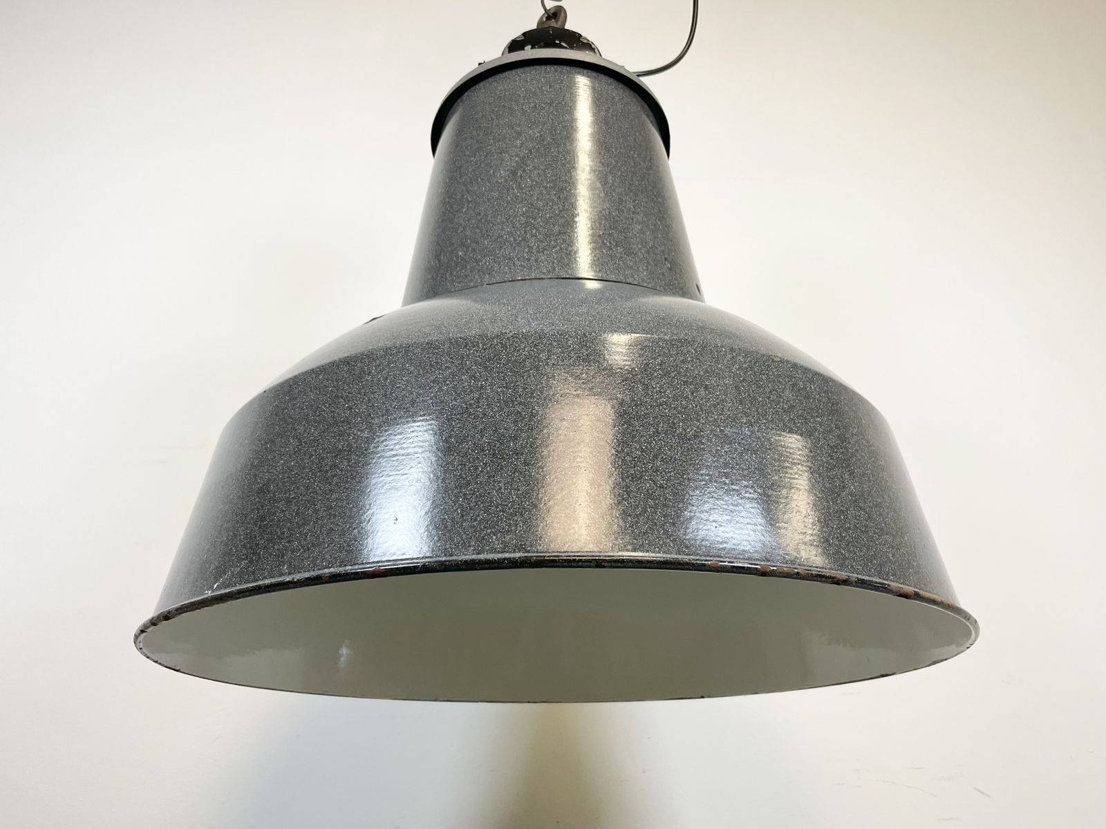 photo buy Large Grey Enamel Industrial Factory Lamp From Elektrosvit, 1960s, 29x