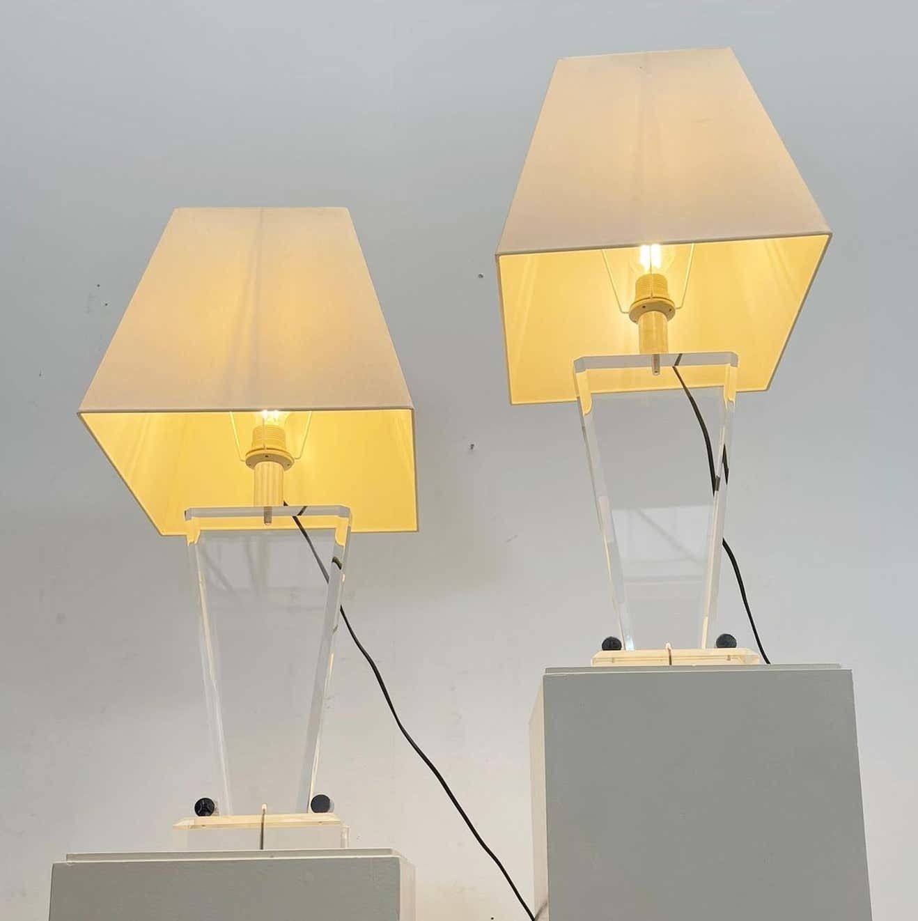 photo furniture Pair Of Mid Century Plexiglass Table Lamp With Lampshade   Italy 1970s
