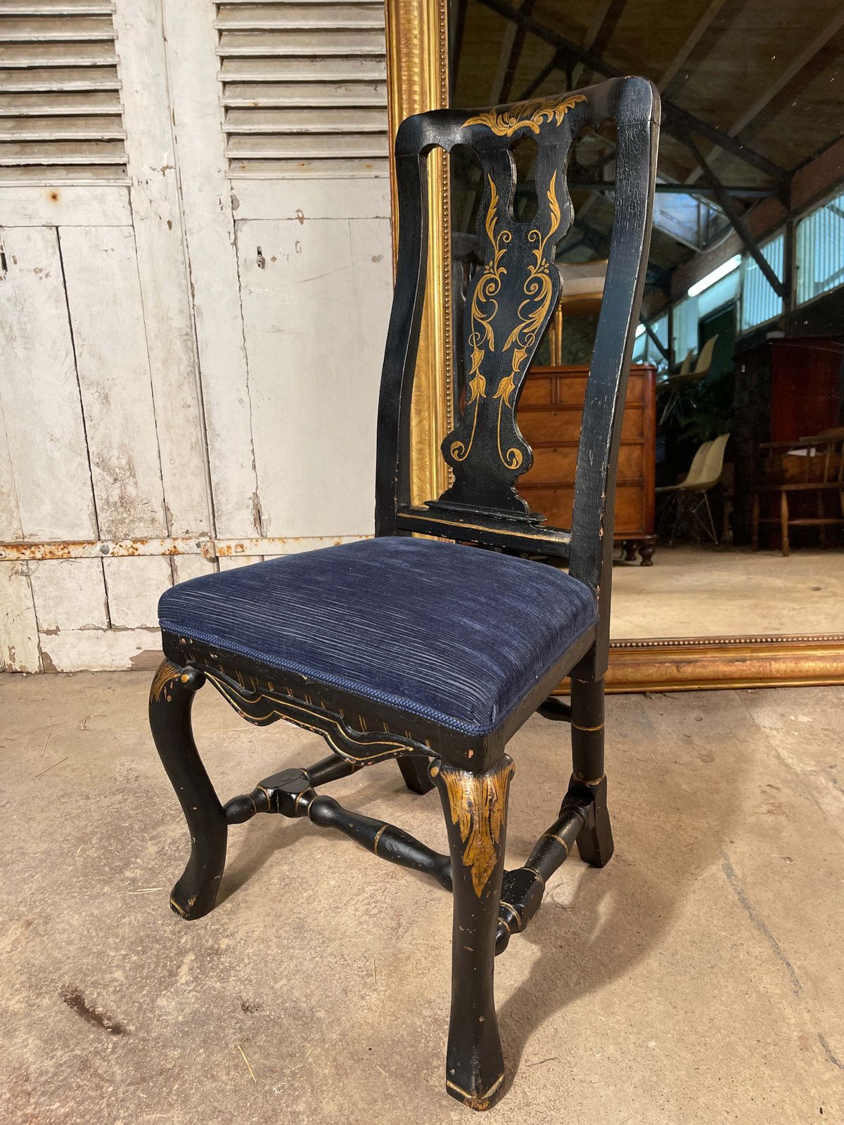 Rare Early Antique Queen Anne Jappened Side Chair Circa 1710