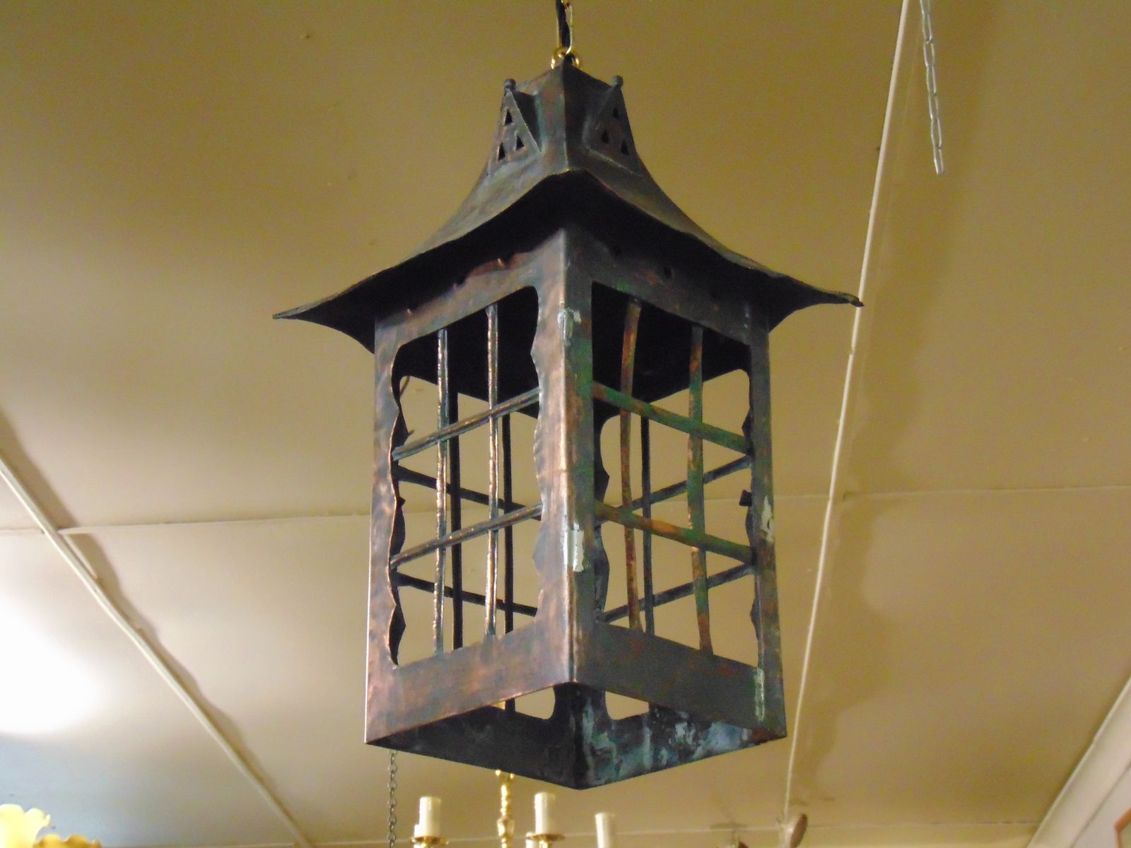 photo furniture Industrial Style Lantern, 2000s