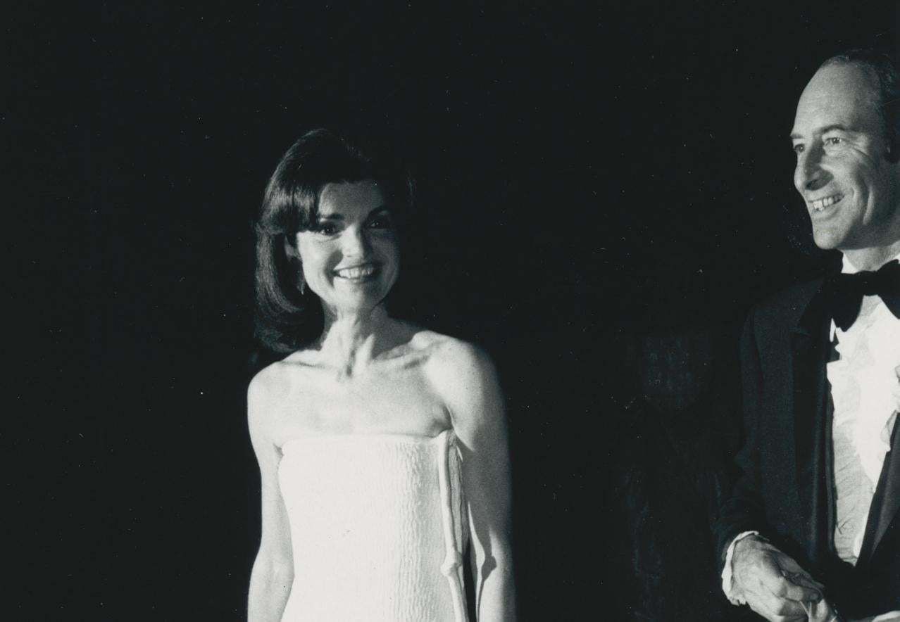 Oscar Abolafia Jackie Kennedy, Thomas Hoving, Met, USA, 1976, 18,1 X 12,7 Cm photo for sale