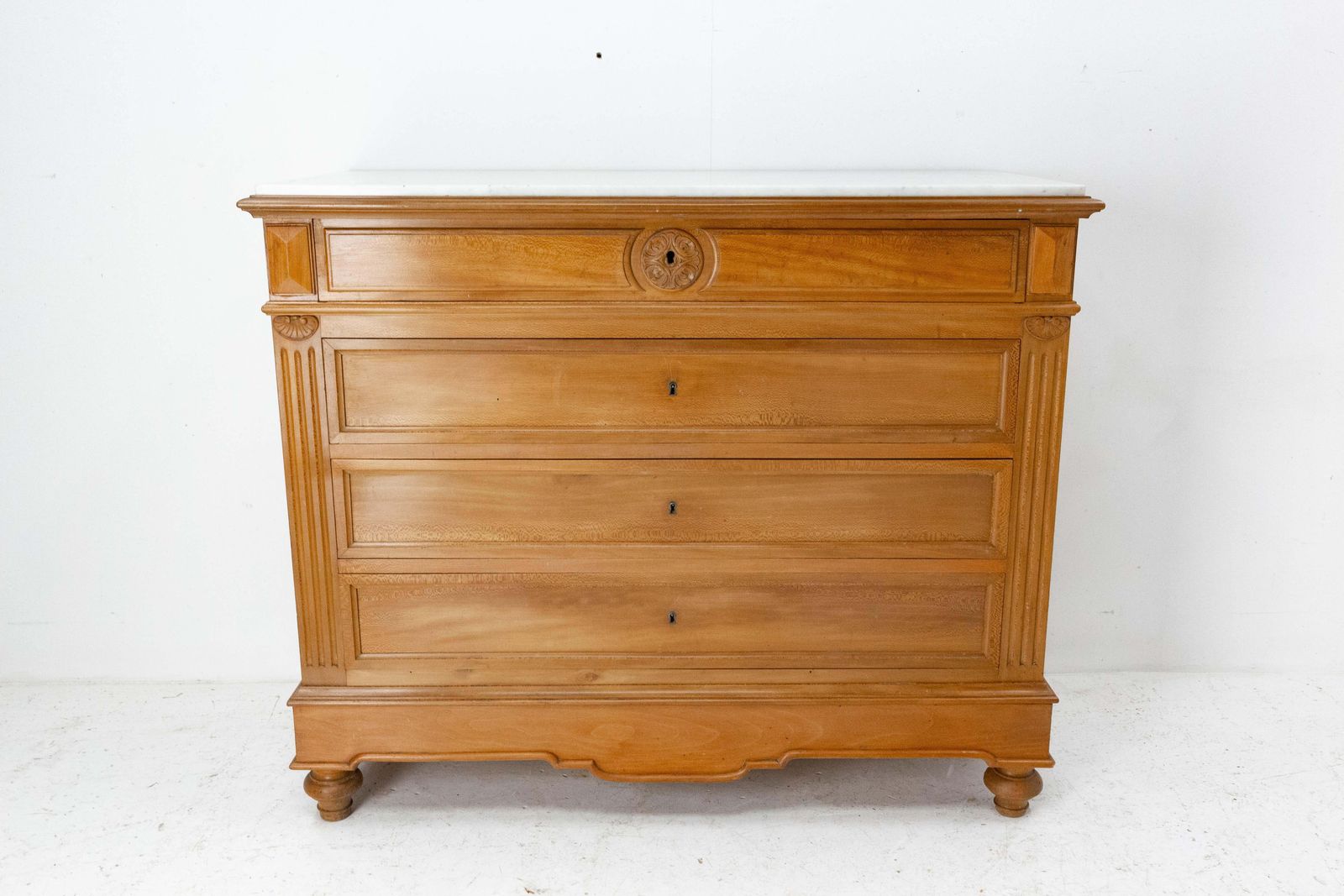 Commode Louis-Philippe, plateau en marbre, XIXe siècle photo furniture