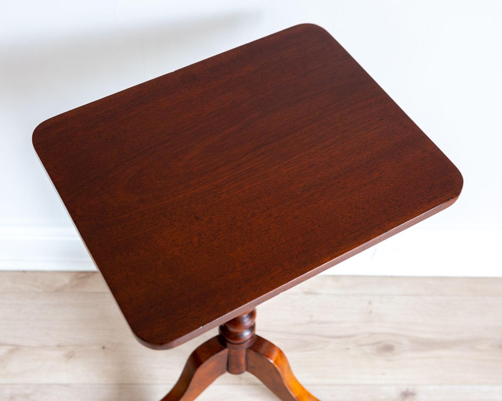 Antique Georgian Mahogany Bobbin Turned Pedestal Tripod Wine Table Side Table photo for sale
