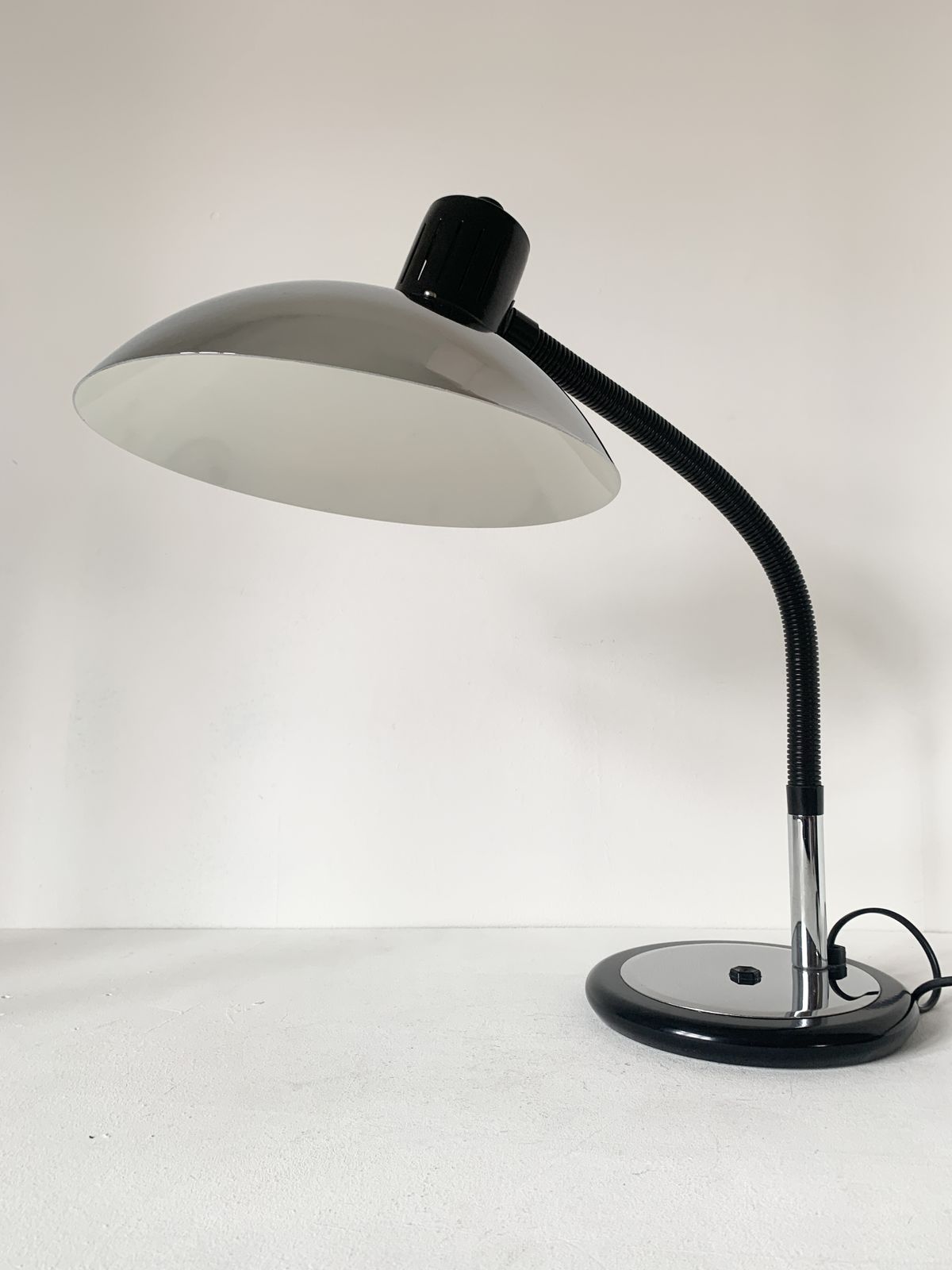 Vintage Mid Century Post Modern Ufo Saucer Black & Chrome Desk Lamp photo Lighting