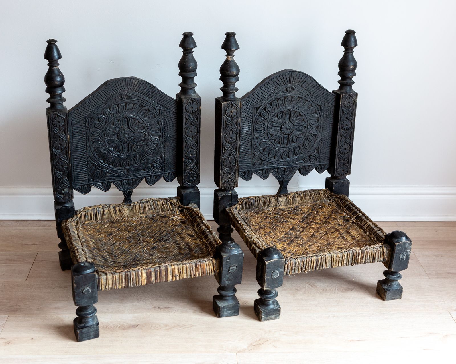 photo vinterior Pair Of Antique Carved Swat Valley Low Ebonised Carved Wedding Leather Chairs Ethnic Tribal