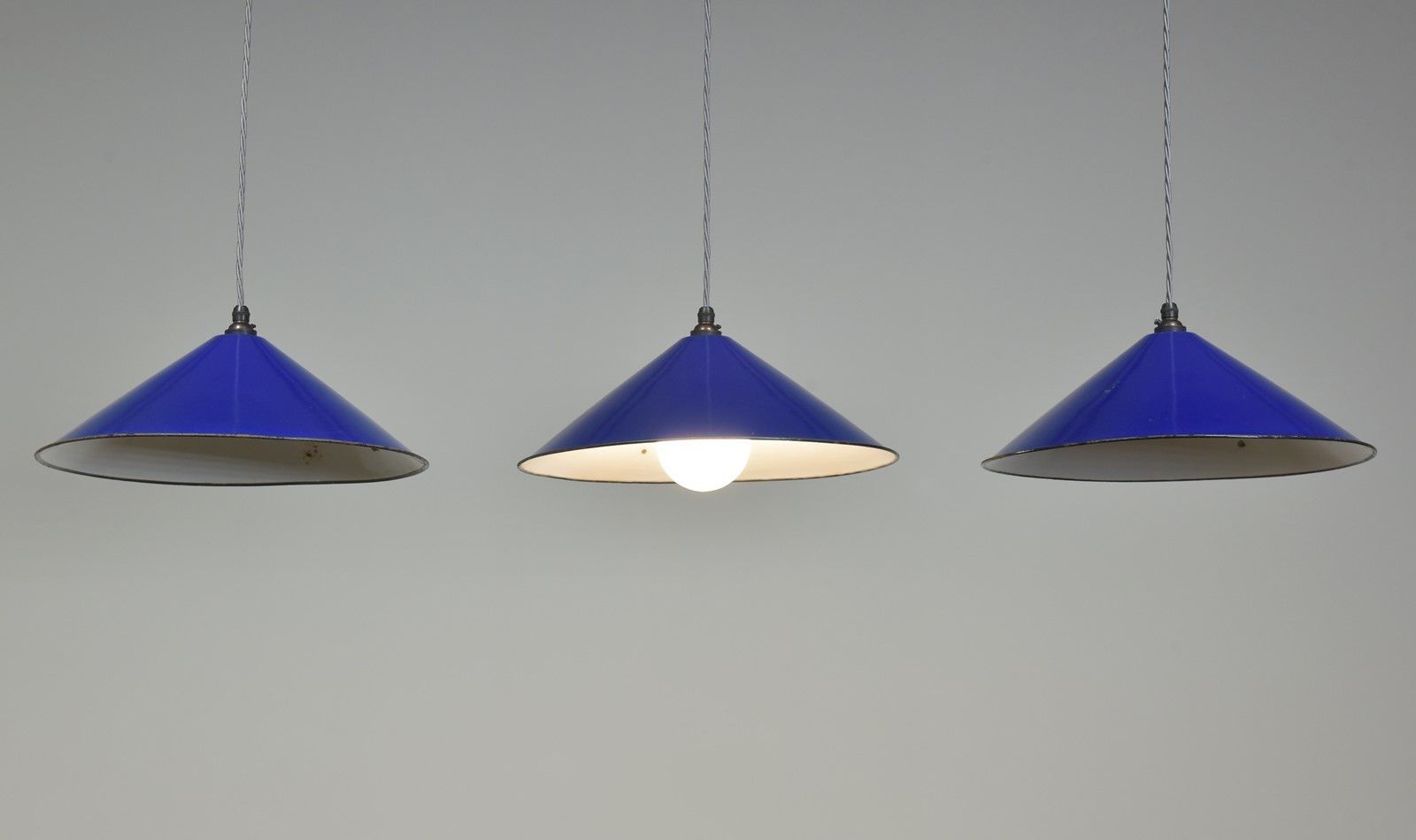 Large Enamelled Coolie Shades 2 photo vinterior