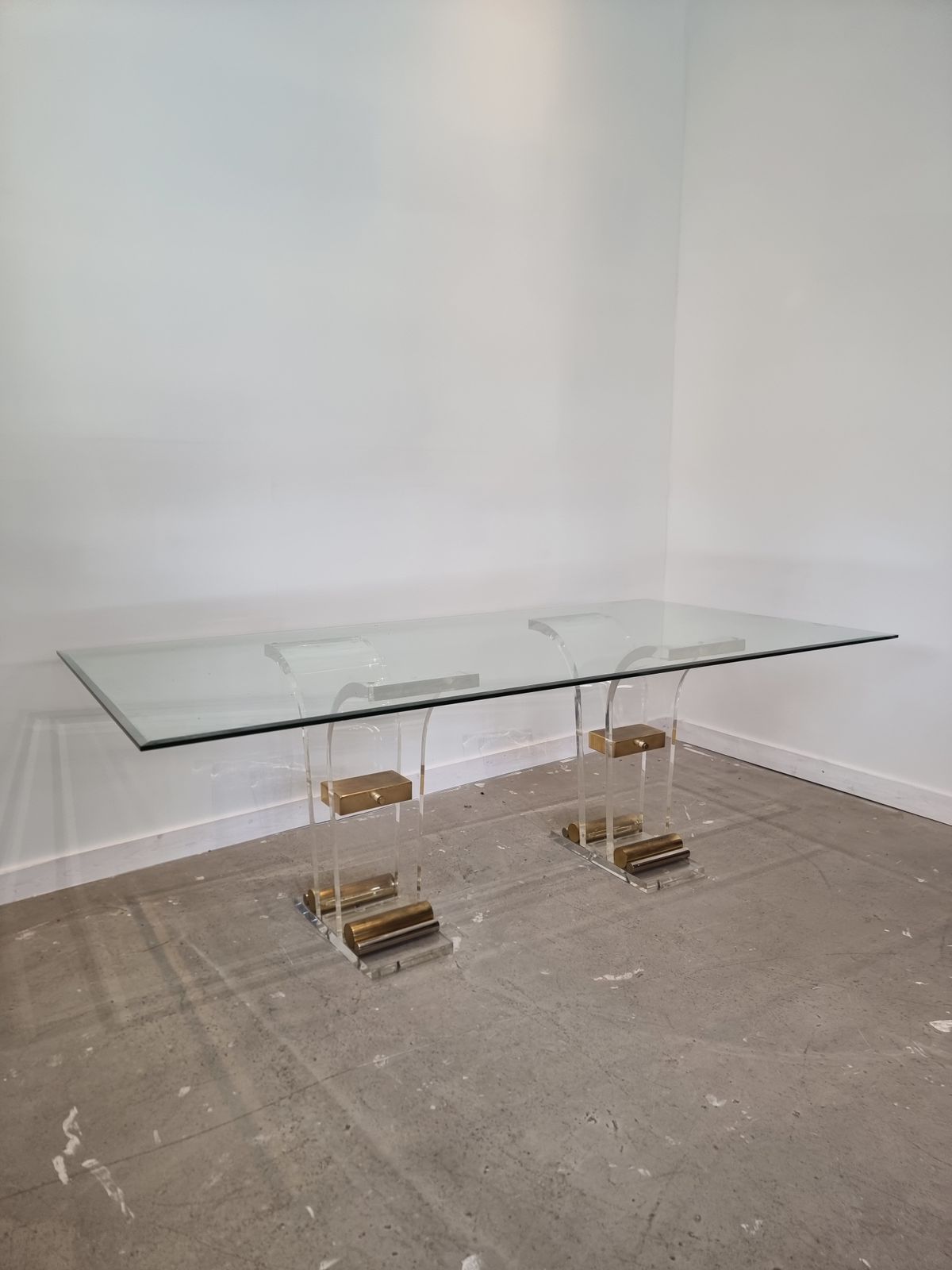 Charles Hollis Jones Messing En Lucite Eettafel