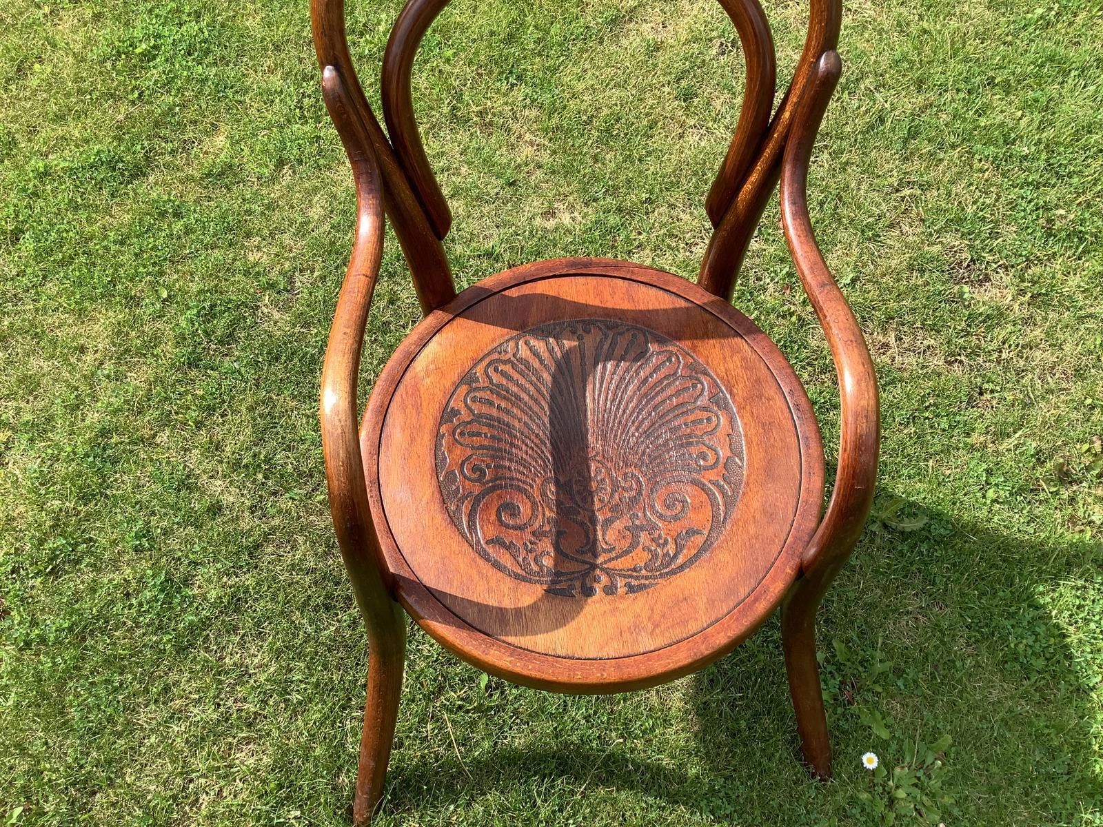 Childs Bentwood Carver, 1800s, Antique photo Furniture