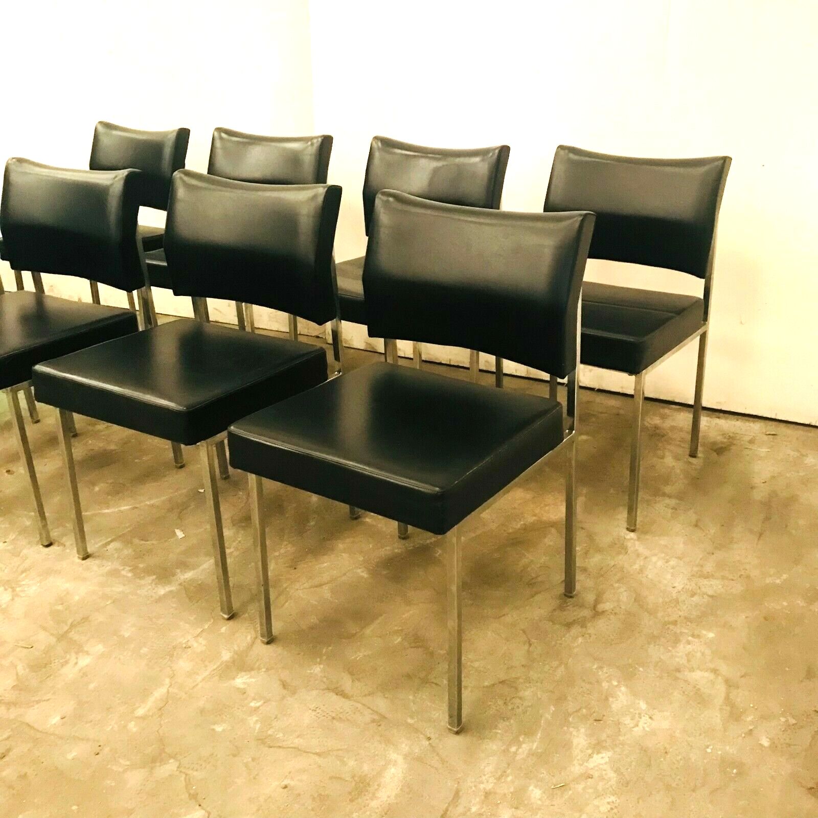 Suite Of Eight Vintage Chairs In Chrome And Faux Leather XX Century photo for sale