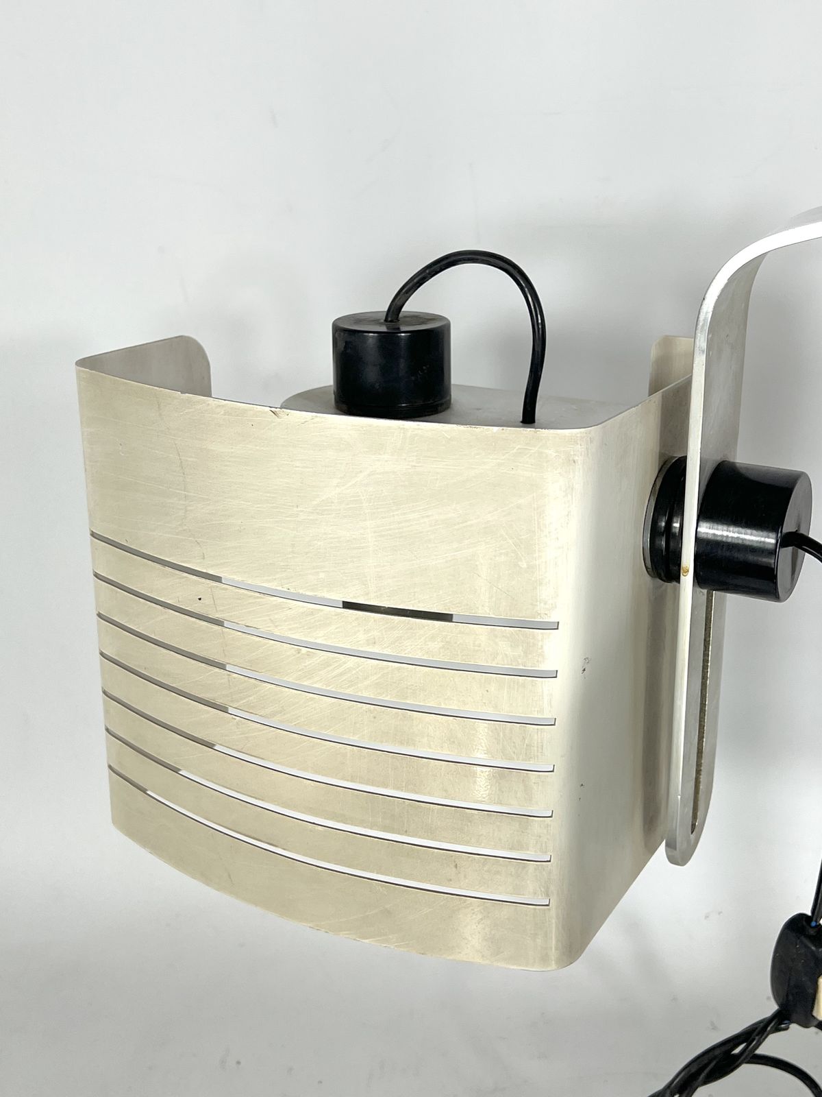 Vintage Italian Aluminum And Lacquer Desk Lamp From 60s photo vinterior