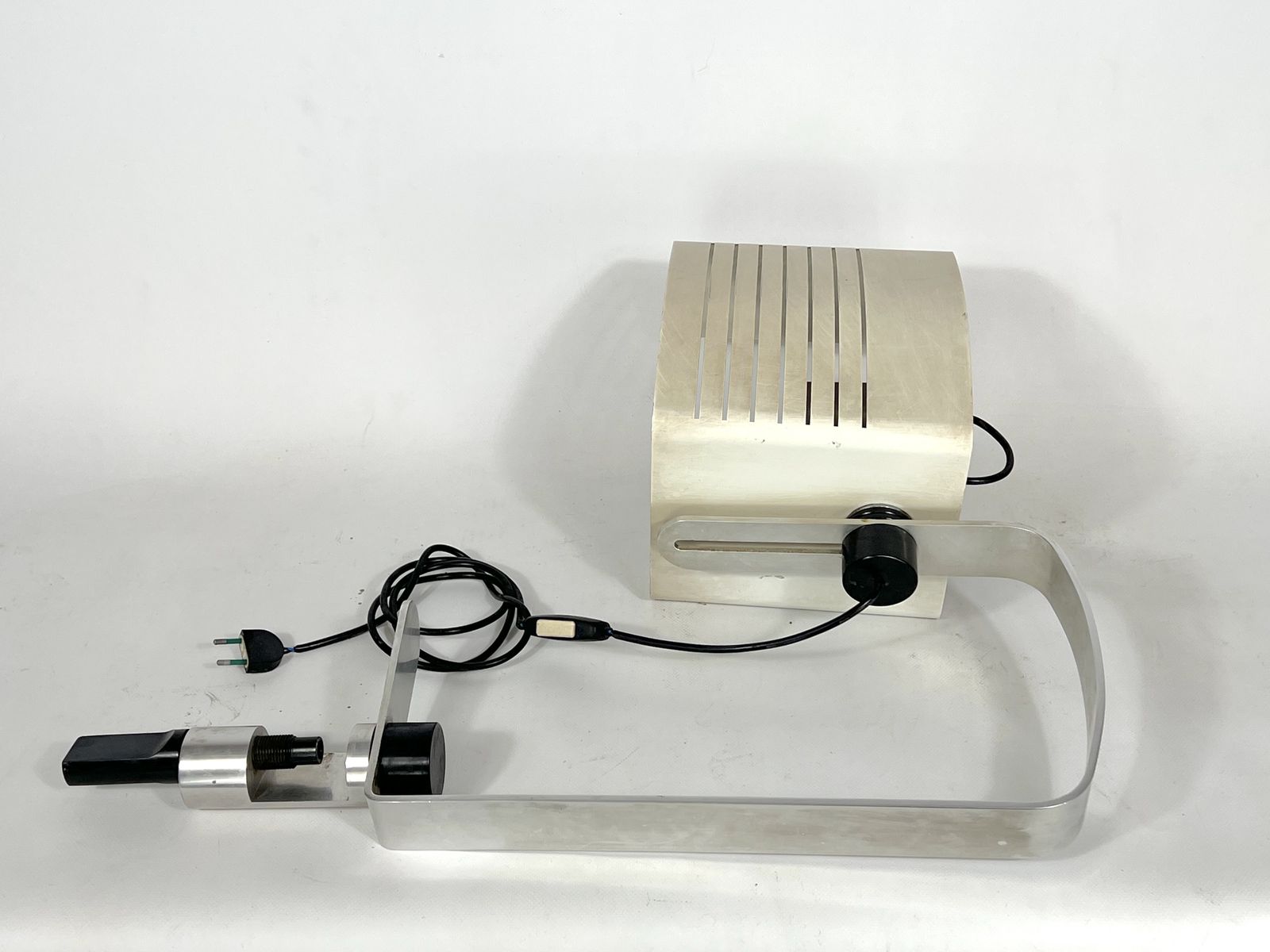 850.2 Vintage Italian Aluminum And Lacquer Desk Lamp From 60s photo